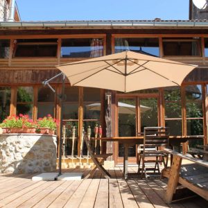 Maison d&rsquo;hôte écologique dans l&rsquo;Ain avec lits de 2m25 de long